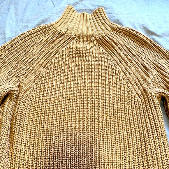 H&M Turtle Neck Sweatshirt - Picture 3 of 3